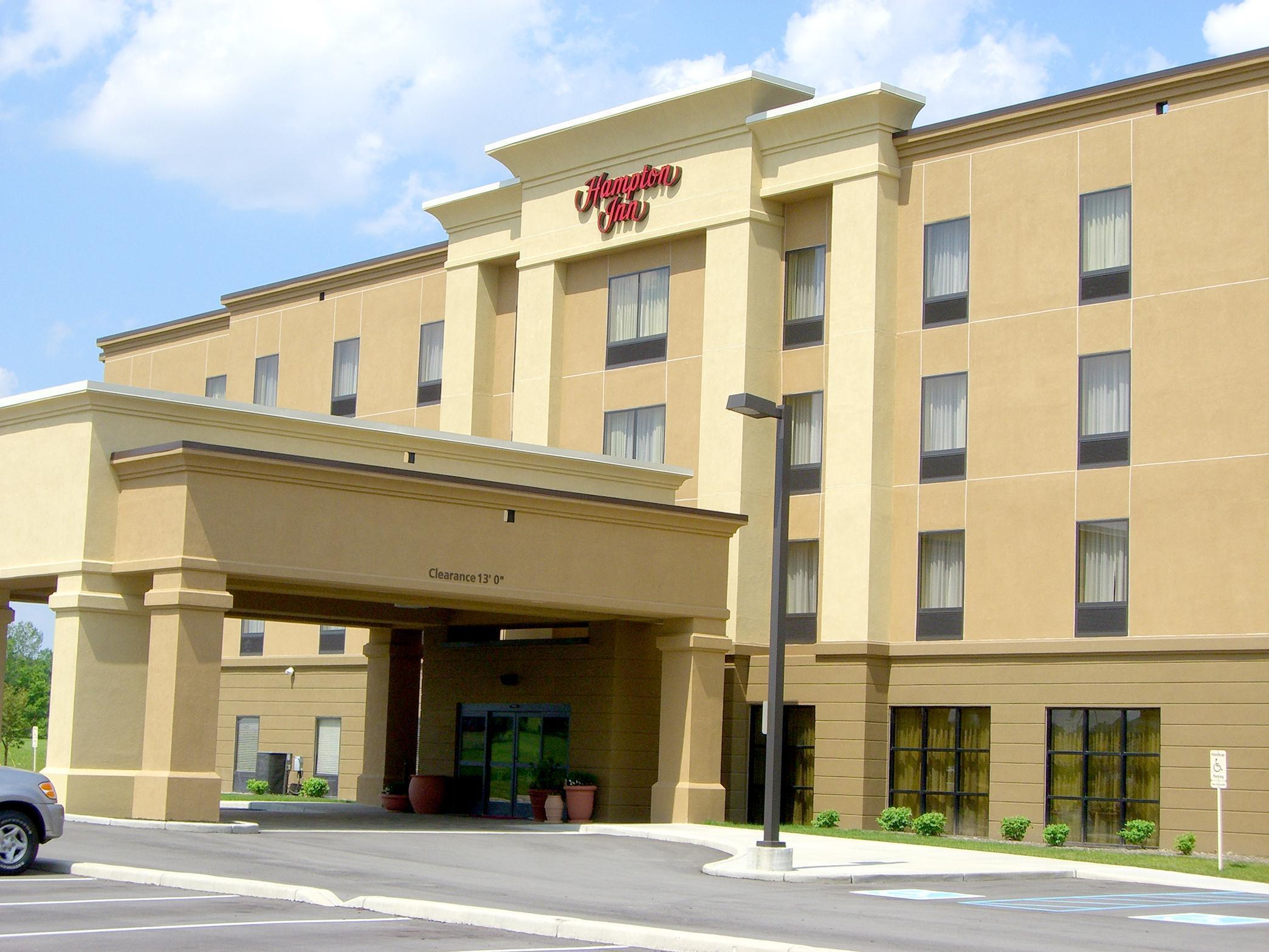 Hampton Inn Greenfield Extérieur photo