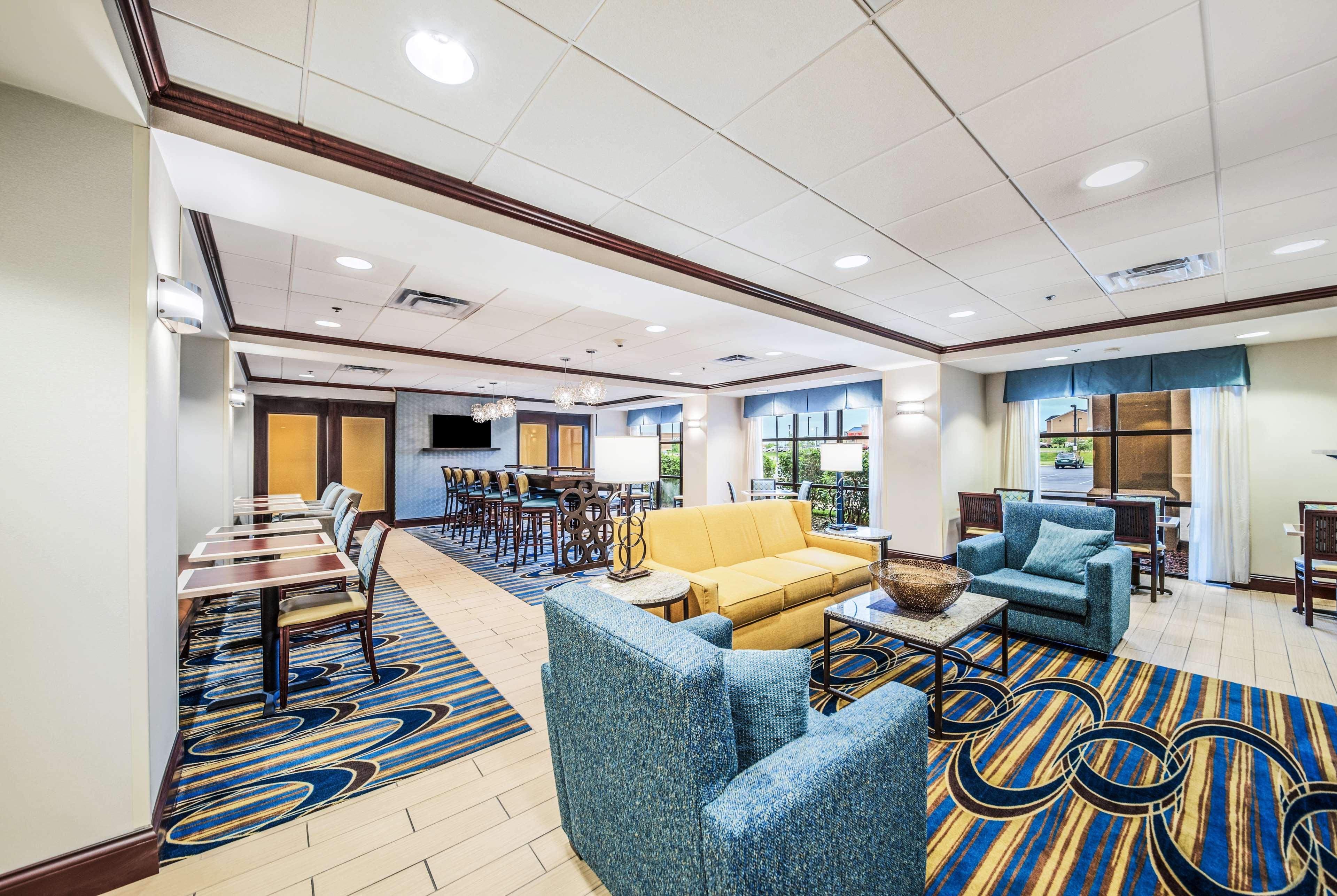 Hampton Inn Greenfield Extérieur photo
