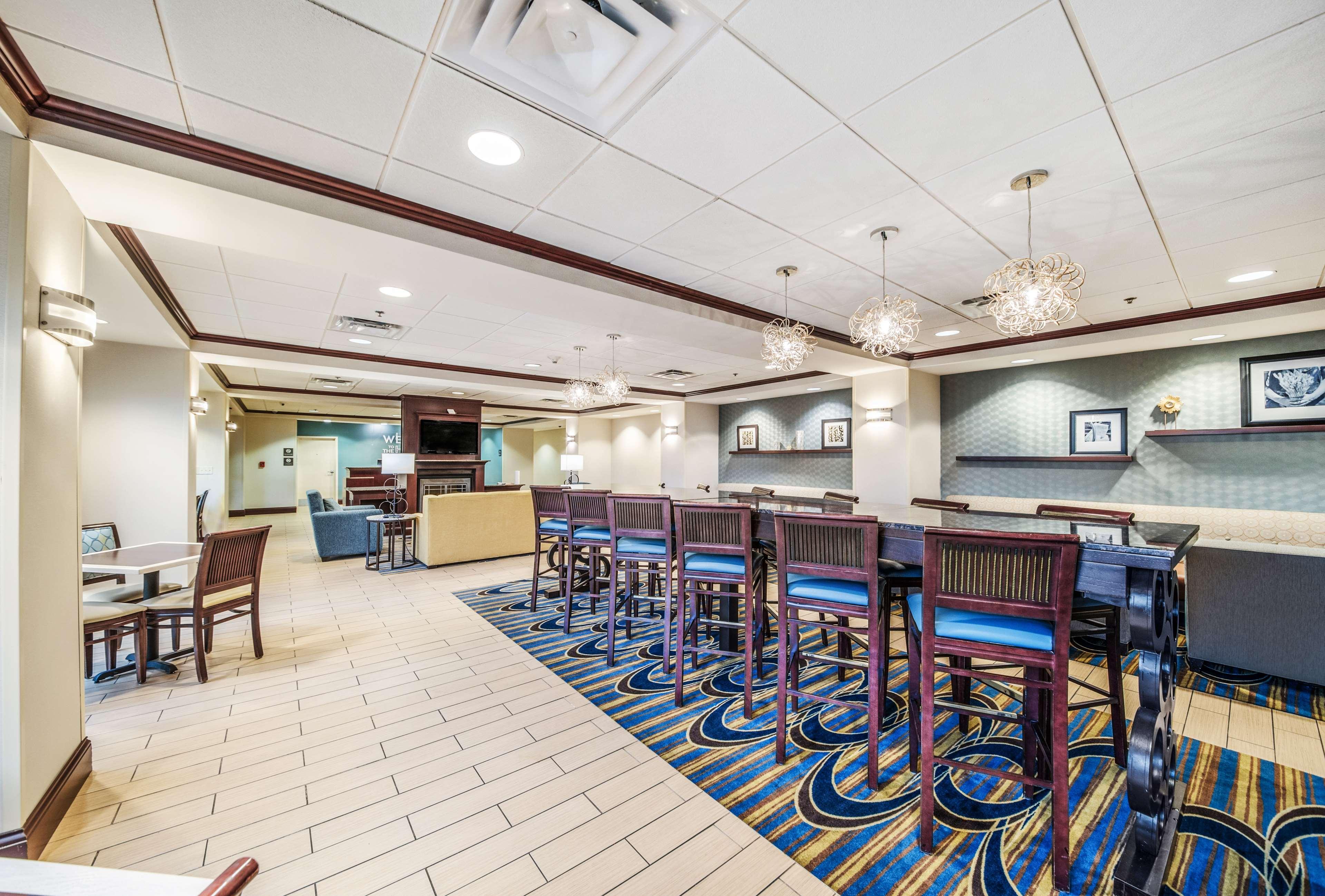 Hampton Inn Greenfield Extérieur photo