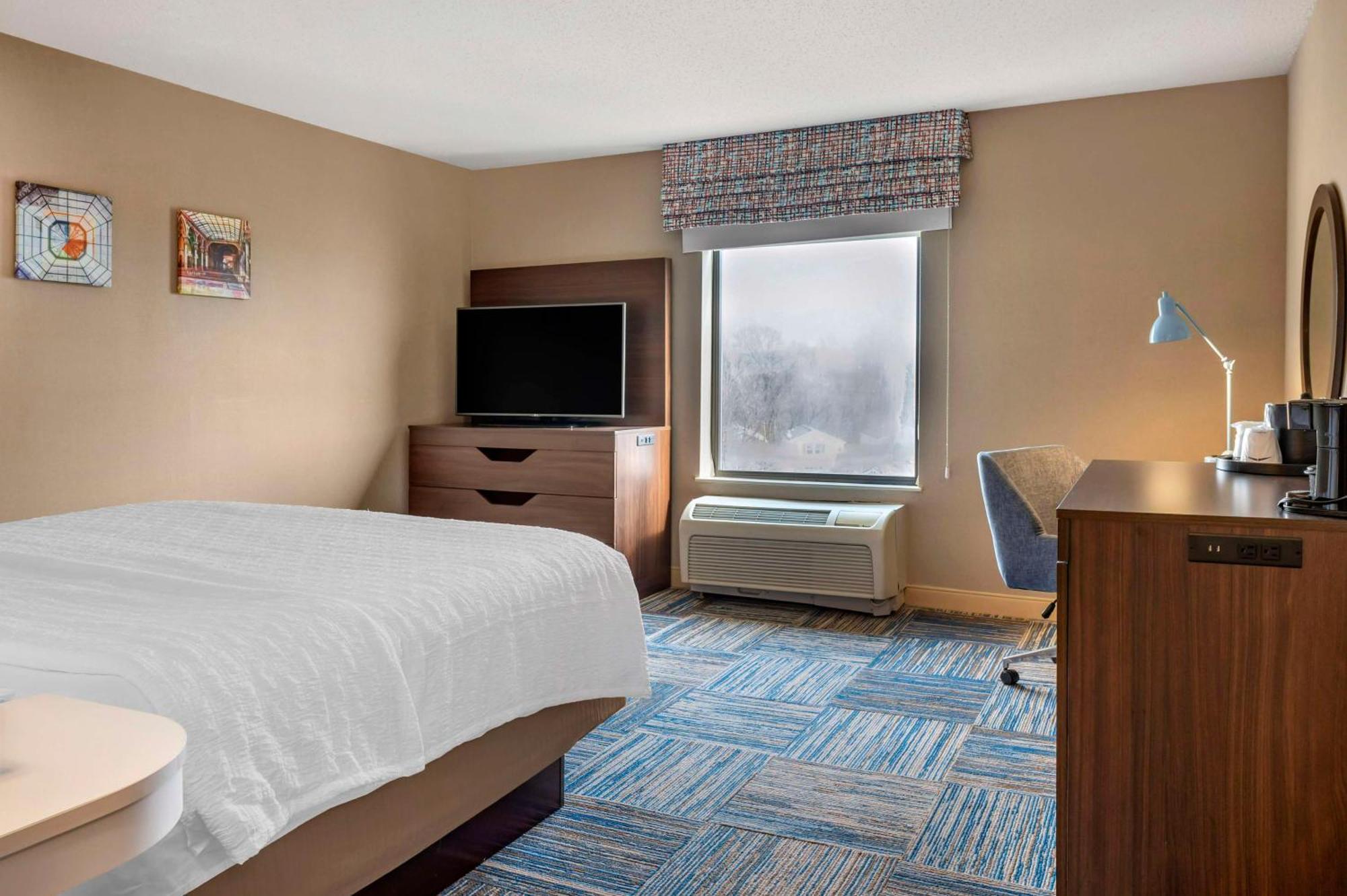 Hampton Inn Greenfield Extérieur photo