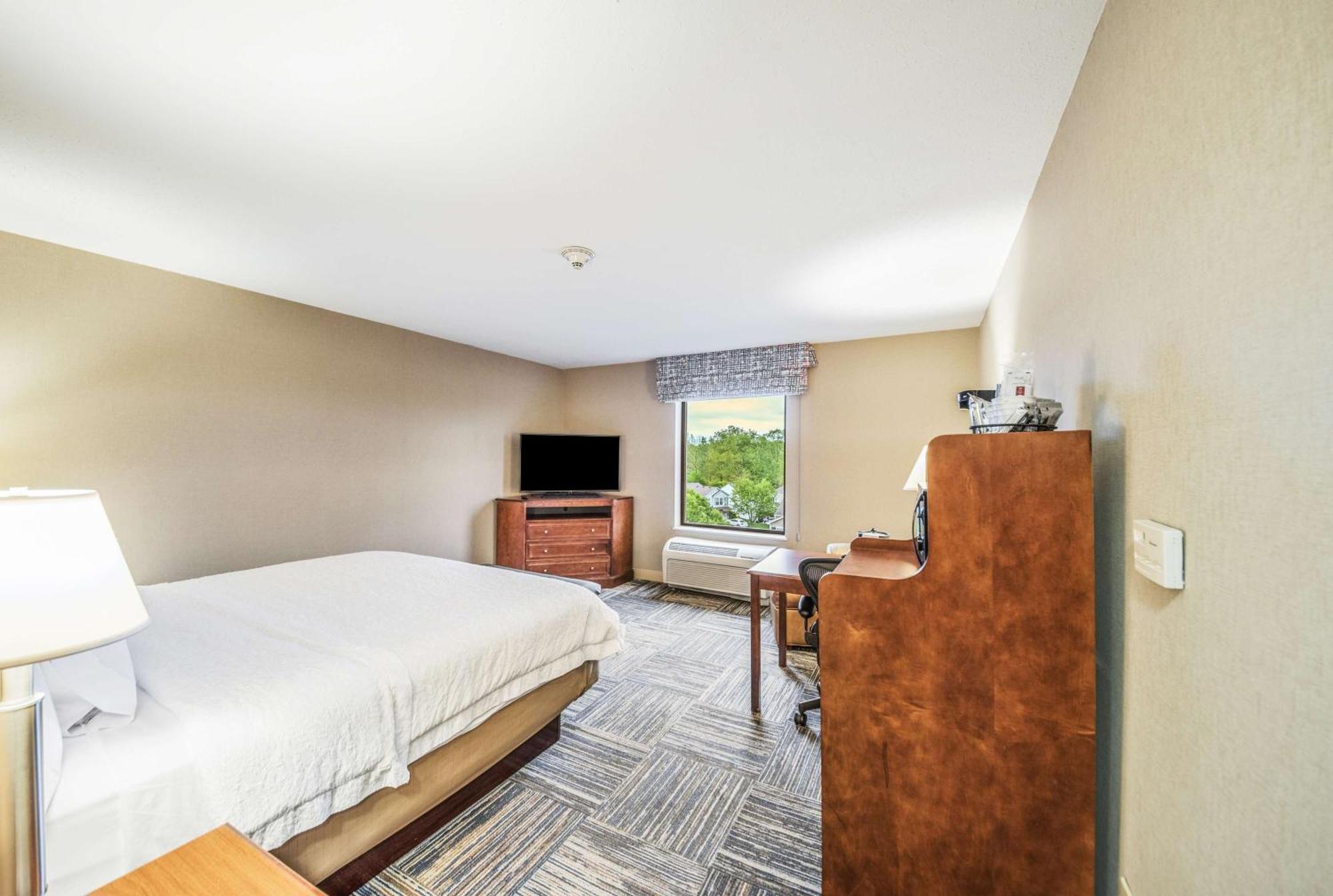 Hampton Inn Greenfield Extérieur photo