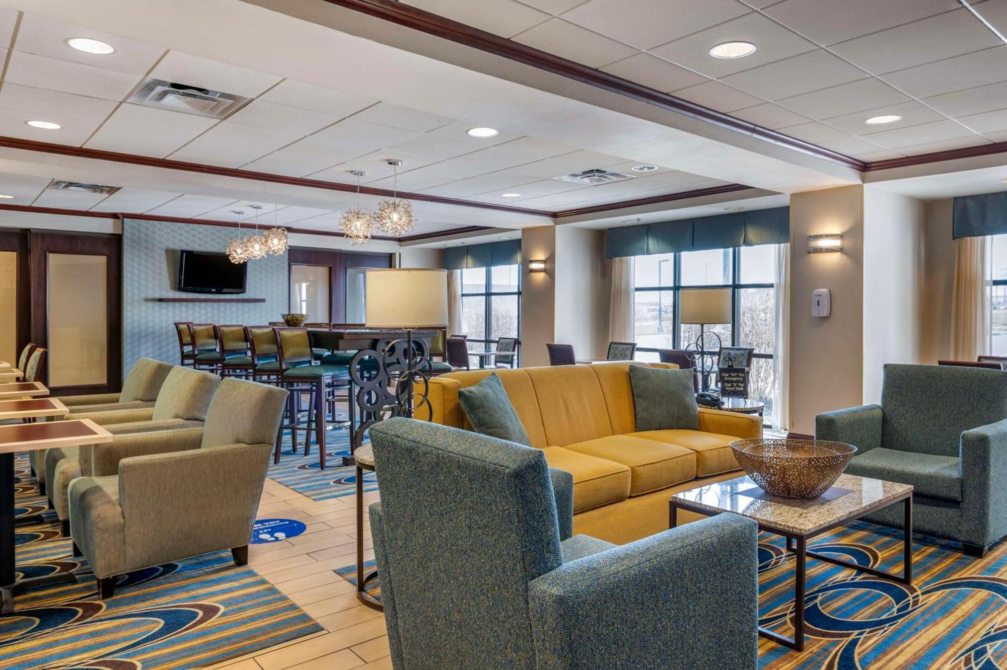 Hampton Inn Greenfield Extérieur photo