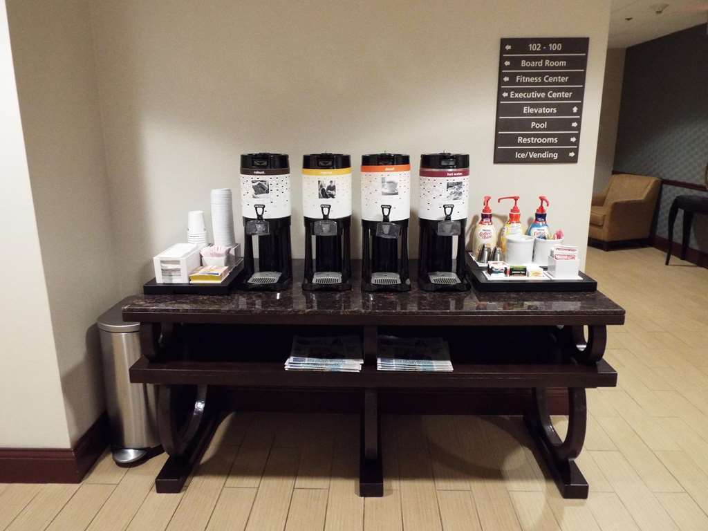 Hampton Inn Greenfield Restaurant photo